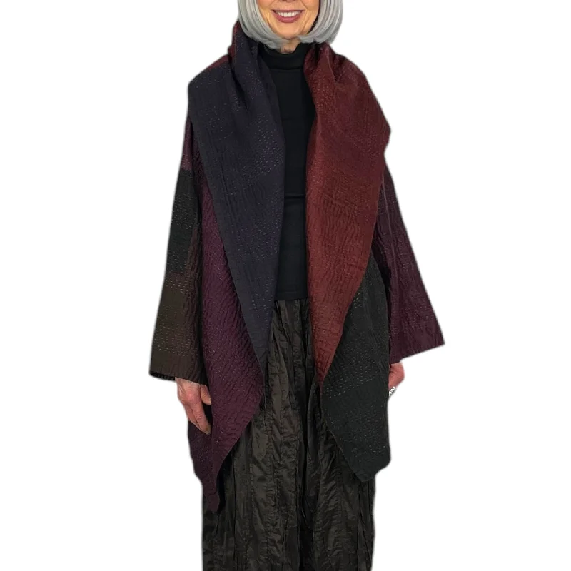 Checkered women's wool coats in a classic pattern for a timeless styleHOODED A-LINE COAT Checkered women's wool coats in a classic pattern for a timeless styleHOODED A-LINE COAT