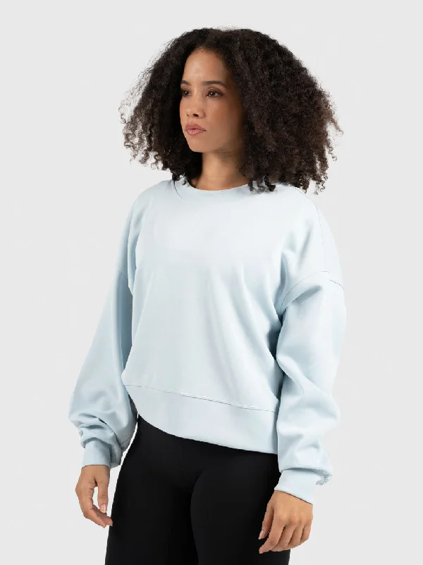 Women's denim jackets with distressed details for a casual and edgy lookLULULEMON POWDER BLUE PERFECTLY OVERSIZED CROP Women's denim jackets with distressed details for a casual and edgy lookLULULEMON POWDER BLUE PERFECTLY OVERSIZED CROP