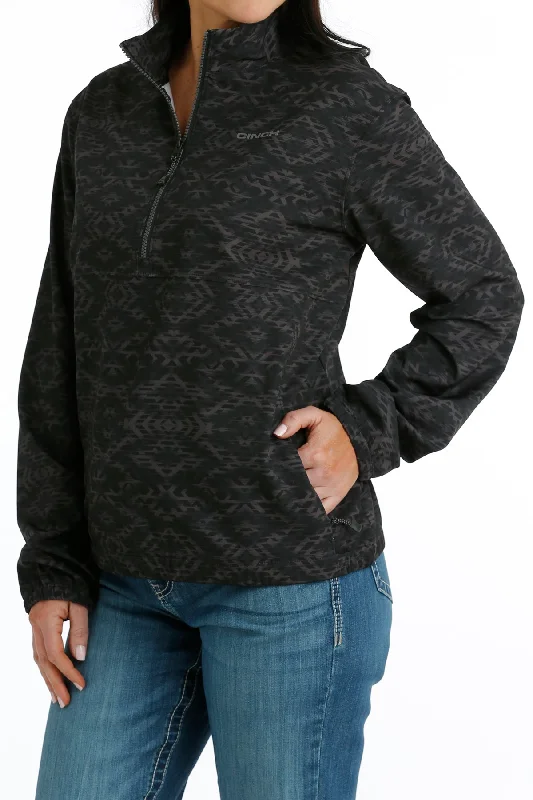 Checkered women's wool coats in a classic pattern for a timeless styleWomen's Cinch 1/2 Zip Windbreaker #MAK7902002 Checkered women's wool coats in a classic pattern for a timeless styleWomen's Cinch 1/2 Zip Windbreaker #MAK7902002