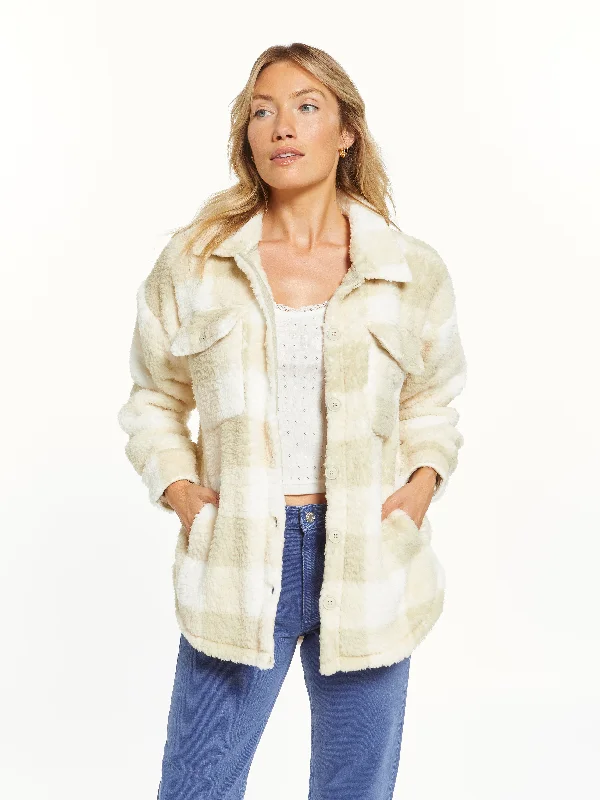 Mid - length women's down coats in a slim fit for a modern and sleek appearanceMarquette Jacket Mid - length women's down coats in a slim fit for a modern and sleek appearanceMarquette Jacket