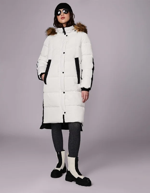 Oversized women's wool coats in a monochromatic look for a trendy outfitOutdoorsy Wool Combo Puffer Coat Oversized women's wool coats in a monochromatic look for a trendy outfitOutdoorsy Wool Combo Puffer Coat