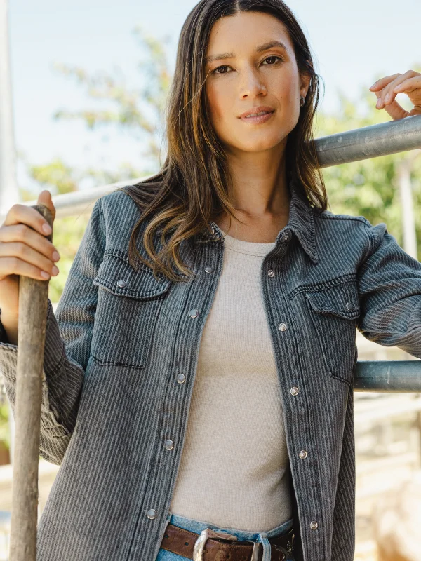 Checkered women's wool coats in a classic pattern for a timeless stylePIPPIN JACKET