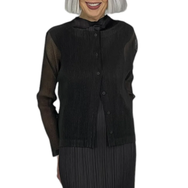 Women's cropped leather jackets with silver zippers for a punk - inspired outfitTATAMI APRIL CARDIGAN Women's cropped leather jackets with silver zippers for a punk - inspired outfitTATAMI APRIL CARDIGAN