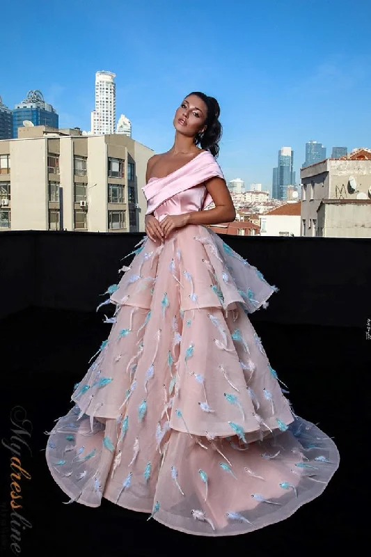 Formal dresses with pleated bodices and taffeta fabric for a traditional lookSara Badr SB0025 Formal dresses with pleated bodices and taffeta fabric for a traditional lookSara Badr SB0025