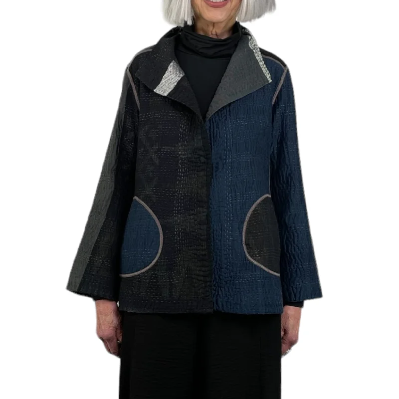 Women's windbreaker jackets with adjustable hoods for windy daysSHORT JACKET