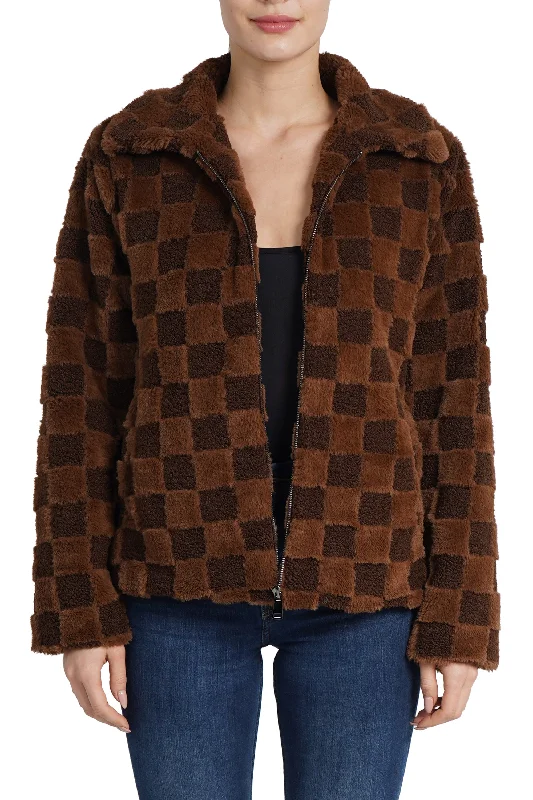 Oversized women's wool coats in a monochromatic look for a trendy outfitSuki Faux Fur Jacket Oversized women's wool coats in a monochromatic look for a trendy outfitSuki Faux Fur Jacket