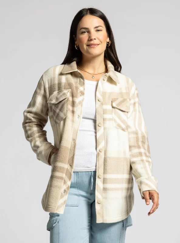 Petite women's wool blend coats with a tailored fit for a flattering silhouetteTULLIS JACKET Petite women's wool blend coats with a tailored fit for a flattering silhouetteTULLIS JACKET