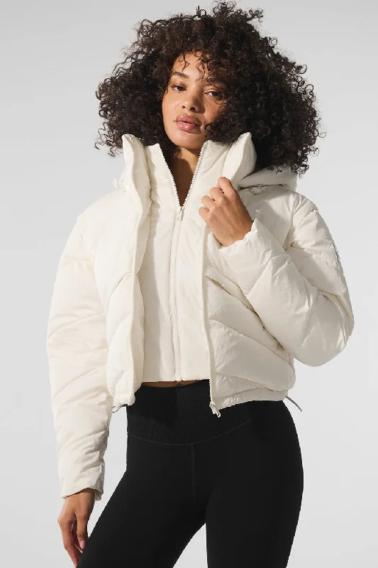 Women's faux fur coats in bright colors for a bold fashion statementGlacier Puffer - Ivory Women's faux fur coats in bright colors for a bold fashion statementGlacier Puffer - Ivory