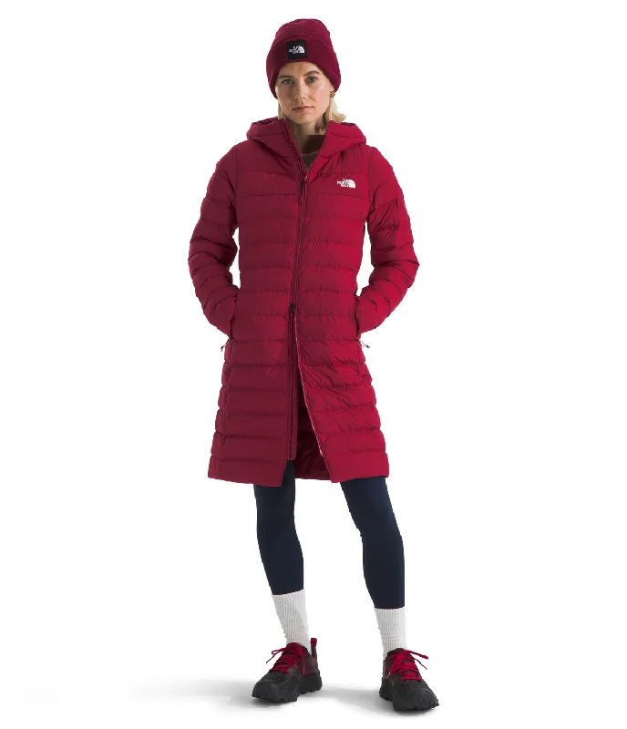 Women's quilted puffer jackets in a cropped silhouette for a modern twistWomen's Aconcagua Parka