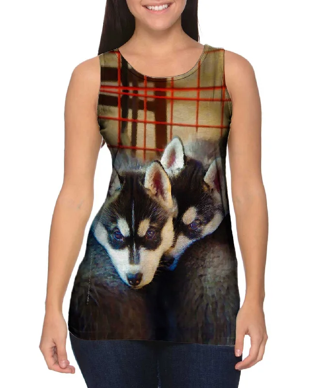 Plunge Neck Women's Seamless Tank Tops for a Smooth FitBaby Wolves Cuddle