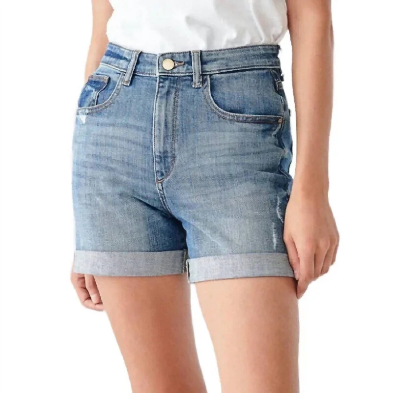 Ruffled cuffs polo shirt for a more elegant touchCecilia Classic Short In Lambert
