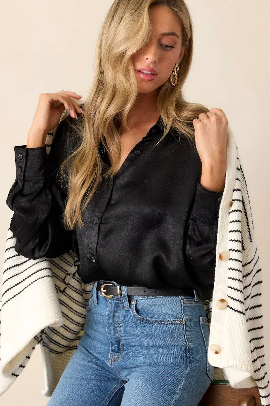 Lightweight Women Long Sleeve Top for Spring and AutumnRead All About It Black Button Front Top Lightweight Women Long Sleeve Top for Spring and AutumnRead All About It Black Button Front Top